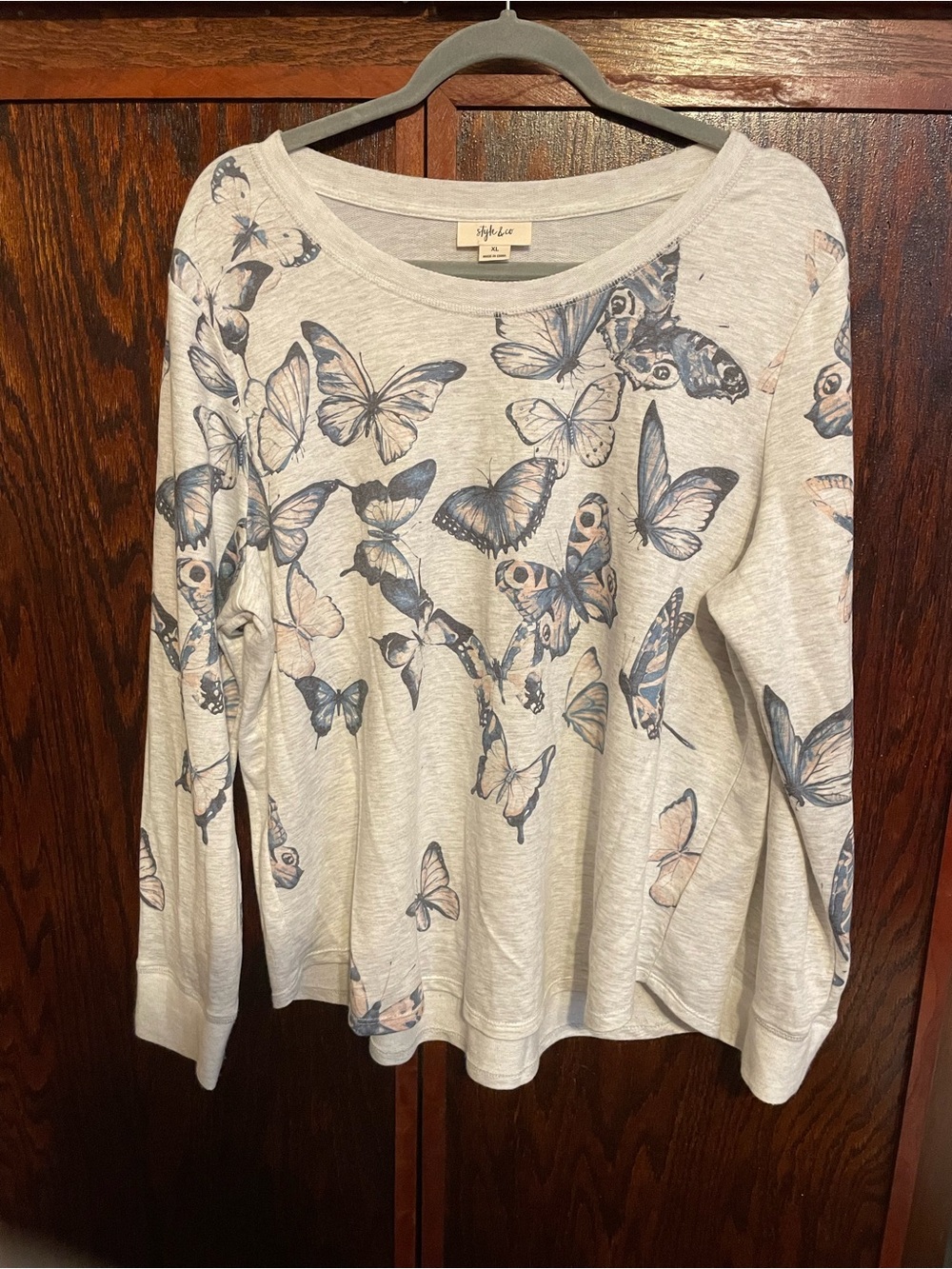 Style & Co. Light Gray Butterfly Tee with Blue Accents